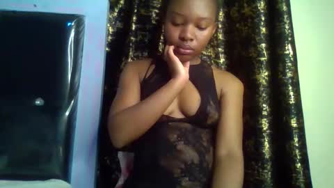 Snapshot of swit_candy chatting on 02/11/26, 06:24 Candy online show from 02/11/26, 06:24