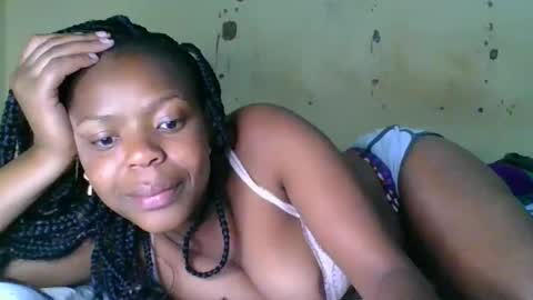 Snapshot of swit_seduction chatting on 05/14/26, 05:36 swit_seduction online show from 05/14/26, 05:36
