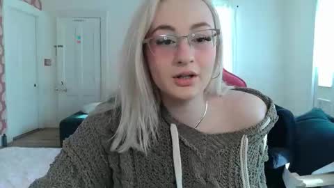 Snapshot of switchykitty chatting on 02/05/26, 02:54 ashley blayde online show from 02/05/26, 02:54