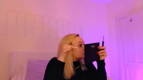 Snapshot of switchykitty chatting on 03/02/26, 11:55 ashley blayde online show from 03/02/26, 11:55