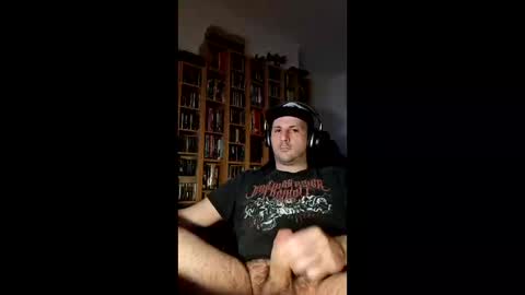 Snapshot of swizza7 chatting on 12/13/25, 08:04 swizza7 online show from 12/13/25, 08:04