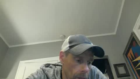 Snapshot of swontguy2025 chatting on 02/02/25, 03:32 swontguy2025 online show from 02/02/25, 03:32