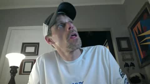 Snapshot of swontguy2025 chatting on 02/27/25, 05:24 swontguy2025 online show from 02/27/25, 05:24