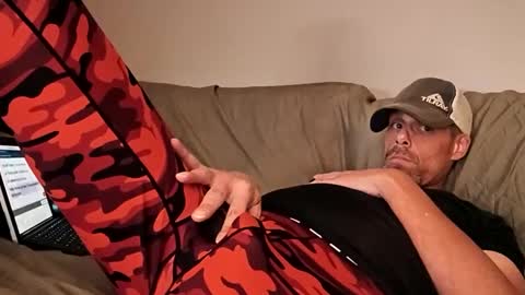 Snapshot of swontguy2025 chatting on 09/09/25, 04:23 swontguy2025 online show from 09/09/25, 04:23