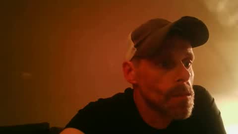 Snapshot of swontguy2025 chatting on 04/10/26, 05:45 swontguy2025 online show from 04/10/26, 05:45