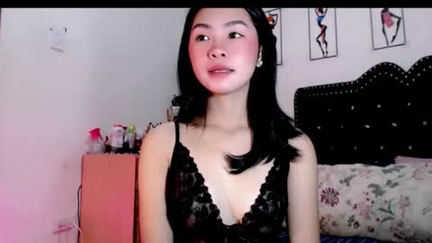 Holly online show from 11/27/25, 12:35