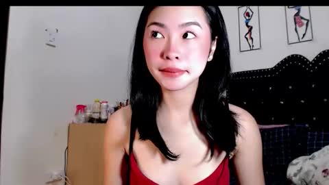 Holly online show from 12/05/25, 11:19