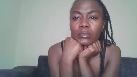 Snapshot of swtebony1 chatting on 03/05/26, 11:34 ALICIA online show from 03/05/26, 11:34