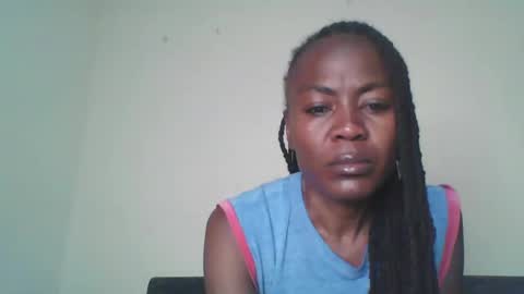 Snapshot of swtebony1 chatting on 03/17/26, 10:46 ALICIA online show from 03/17/26, 10:46