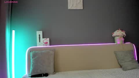 Ana online show from 10/11/25, 10:36