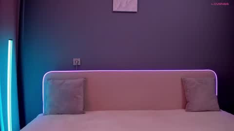 Ana online show from 10/17/25, 04:48