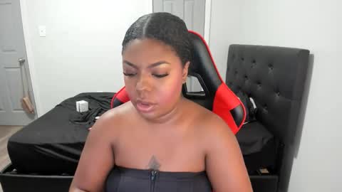 Snapshot of sxamleuy chatting on 03/15/26, 11:44 sxamleuy online show from 03/15/26, 11:44