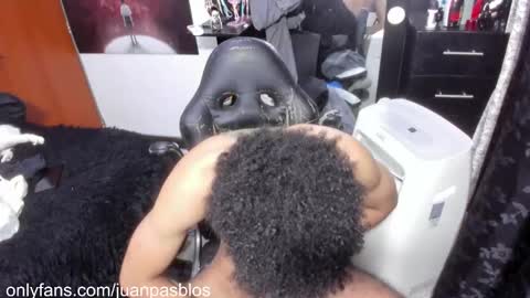 Snapshot of sylas_ chatting on 01/17/26, 11:37 sylas_ online show from 01/17/26, 11:37