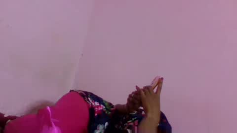 Snapshot of syliaah chatting on 09/13/25, 07:46 syliaah online show from 09/13/25, 07:46