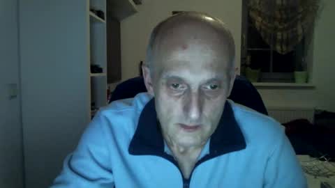 Snapshot of sylverstart92 chatting on 01/05/25, 07:49 sylverstart92 online show from 01/05/25, 07:49