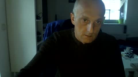 Snapshot of sylverstart92 chatting on 02/23/25, 06:49 sylverstart92 online show from 02/23/25, 06:49