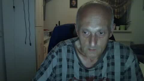 Snapshot of sylverstart92 chatting on 06/19/26, 10:02 sylverstart92 online show from 06/19/26, 10:02