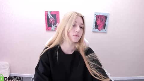 Sylvia online show from 09/18/25, 07:54