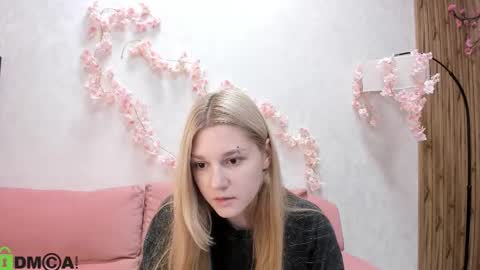 Sylvia online show from 09/19/25, 09:32