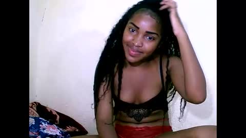 sylviasexy27 online show from 01/01/25, 10:46