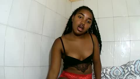 sylviasexy27 online show from 02/22/25, 09:01