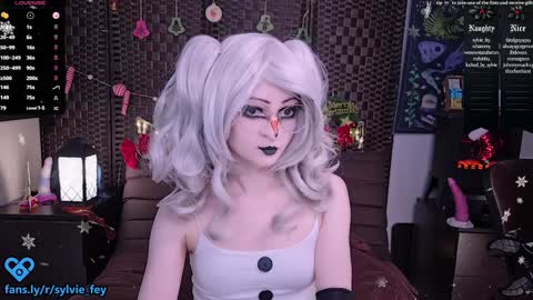 Sylvie online show from 12/22/24, 01:45