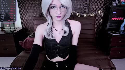 Sylvie online show from 01/18/25, 12:57