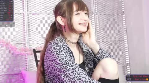 Snapshot of sylvie_fey chatting on 03/22/26, 01:09 Sylvie online show from 03/22/26, 01:09