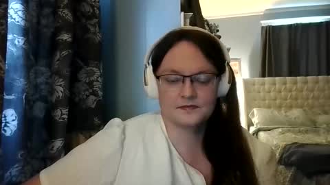 Snapshot of sylviexxxfun chatting on 06/01/26, 05:14 sylviexxxfun online show from 06/01/26, 05:14