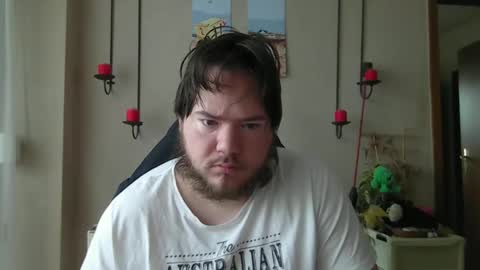 Snapshot of sympon1e chatting on 11/25/25, 10:48 sympon1e online show from 11/25/25, 10:48