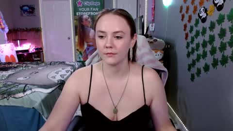 Jennah online show from 11/16/25, 02:06