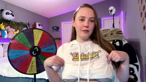 Snapshot of syndica chatting on 02/22/26, 12:01 Jennah online show from 02/22/26, 12:01