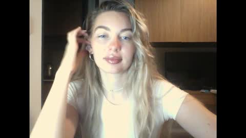 Snapshot of syrami chatting on 02/18/26, 09:22 syrami online show from 02/18/26, 09:22