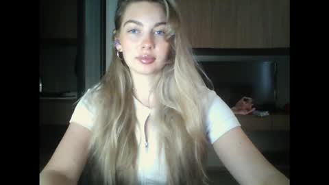 Snapshot of syrami chatting on 02/23/26, 07:39 syrami online show from 02/23/26, 07:39