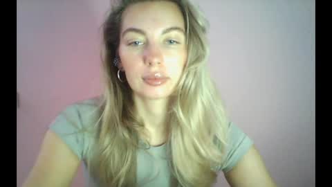 Snapshot of syrami chatting on 04/21/26, 09:48 syrami online show from 04/21/26, 09:48