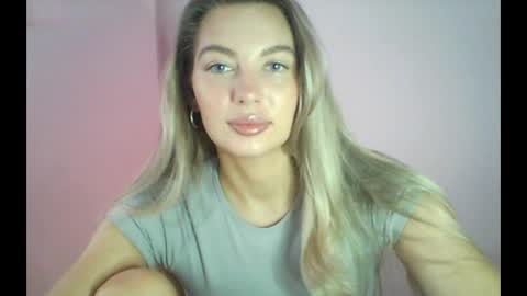 Snapshot of syrami chatting on 04/27/26, 05:16 syrami online show from 04/27/26, 05:16