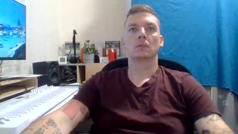 Snapshot of szjohn576 chatting on 08/10/26, 08:07 szjohn576 online show from 08/10/26, 08:07