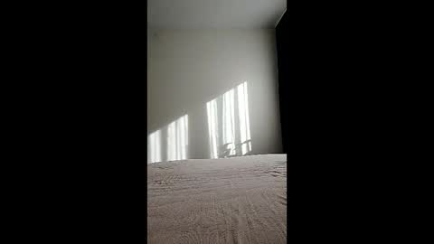 Snapshot of szybystek chatting on 03/05/26, 07:59 black sofa online show from 03/05/26, 07:59