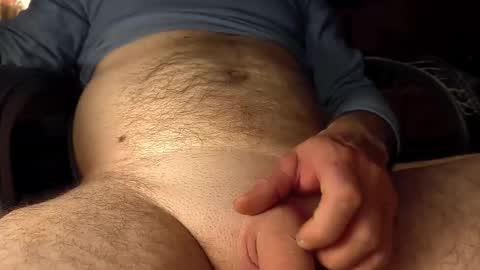 Snapshot of szymon2502 chatting on 03/12/26, 10:27 Simon online show from 03/12/26, 10:27