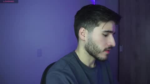 t0ny_wylie online show from 12/23/24, 10:32