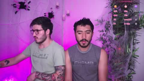 t0ny_wylie online show from 10/22/25, 09:14