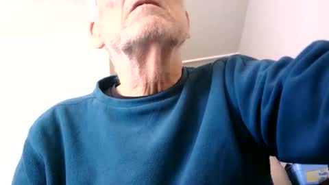 Snapshot of t11gger2 chatting on 05/17/26, 04:36 James online show from 05/17/26, 04:36