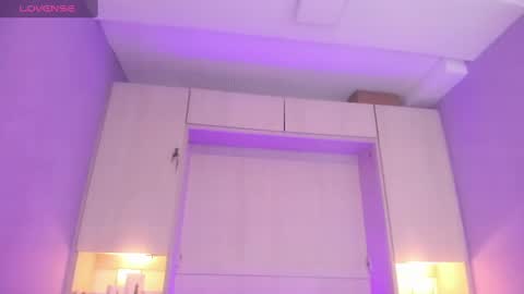 t4mmy_ online show from 02/11/25, 05:16