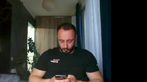 Huracane online show from 05/03/26, 03:40