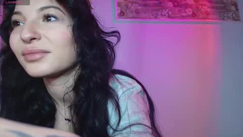 Snapshot of taachick chatting on 03/18/26, 07:44 T A A H I R A online show from 03/18/26, 07:44