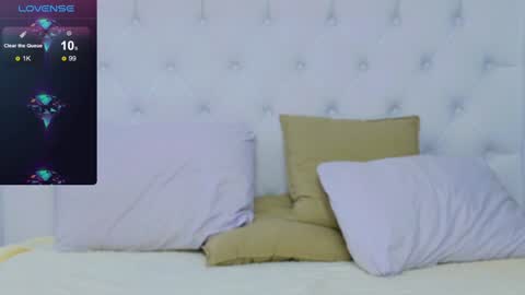 Snapshot of taahiraarabian chatting on 12/13/24, 04:49 Arianna online show from 12/13/24, 04:49