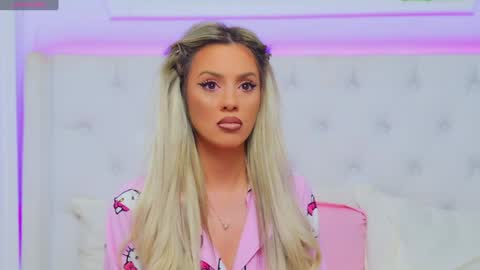 Snapshot of taahiraarabian chatting on 01/27/25, 07:13 Arianna online show from 01/27/25, 07:13