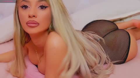 Snapshot of taahiraarabian chatting on 02/06/25, 08:02 Arianna online show from 02/06/25, 08:02