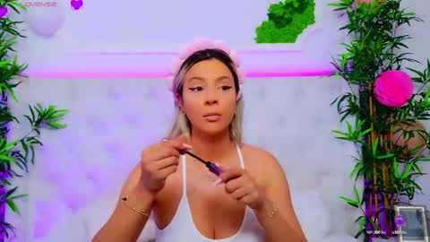 Snapshot of taahiraarabian chatting on 09/24/25, 12:30 Arianna online show from 09/24/25, 12:30