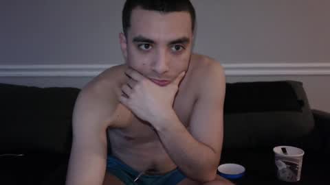 Snapshot of taauruss chatting on 04/13/26, 12:16 Emmanuel online show from 04/13/26, 12:16
